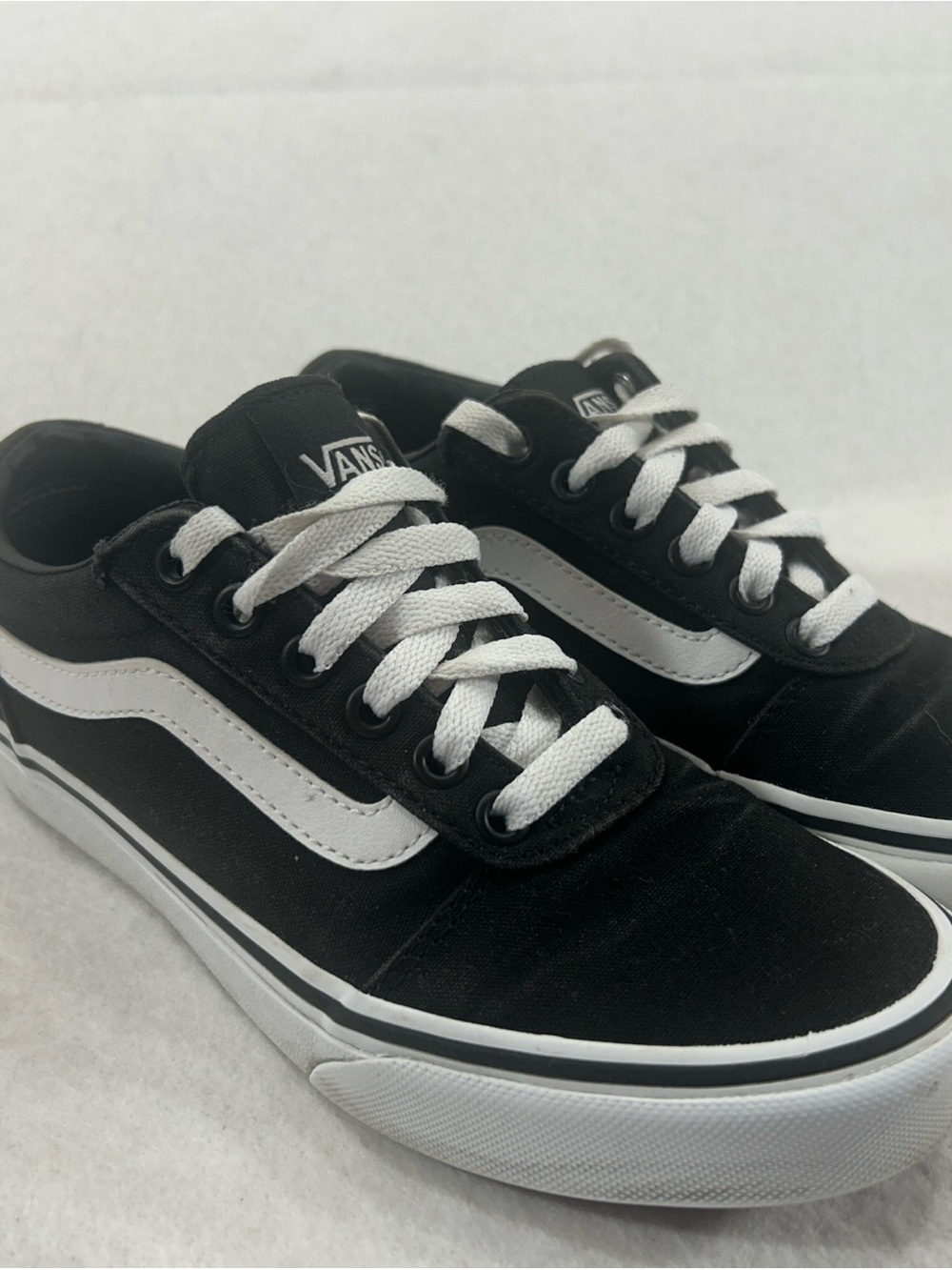 Vans Old Skool Black White Canvas Sneakers Women's Size 6 Lace Up Shoes
